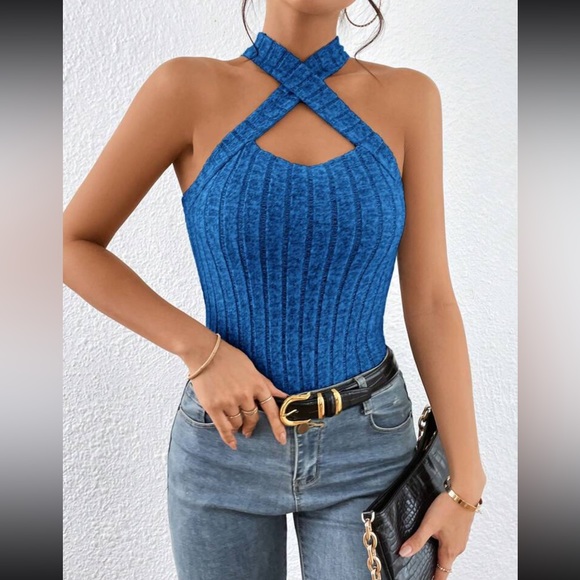 Luxe crisscross front halter top - Picture 12 of 13